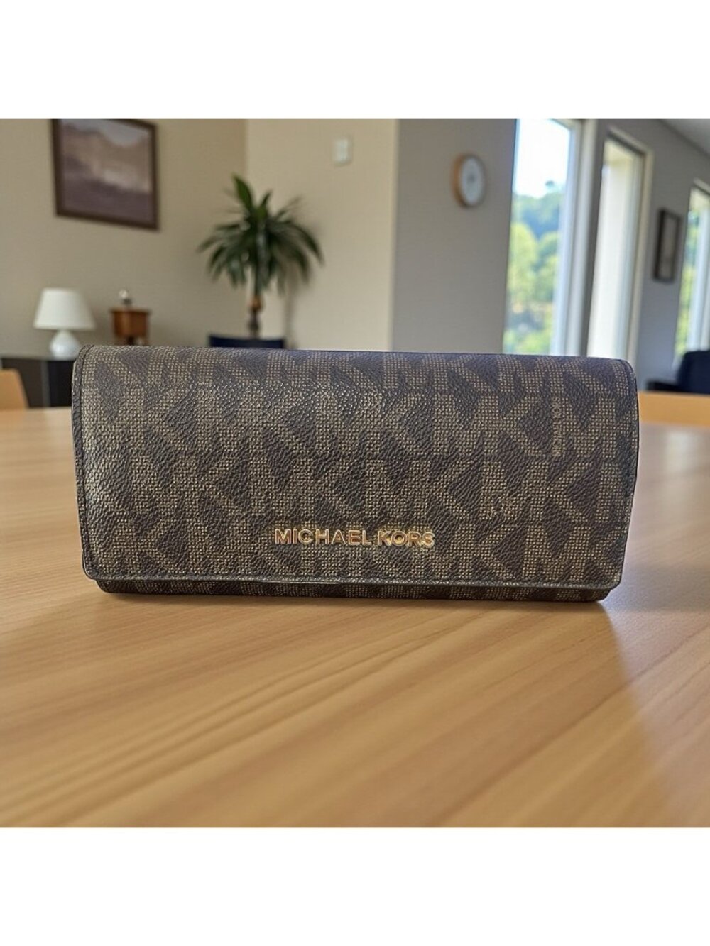 Michael Kors Signature Logo Jet Set Travel Carryall Wallet/Clutch In Brown Acorn